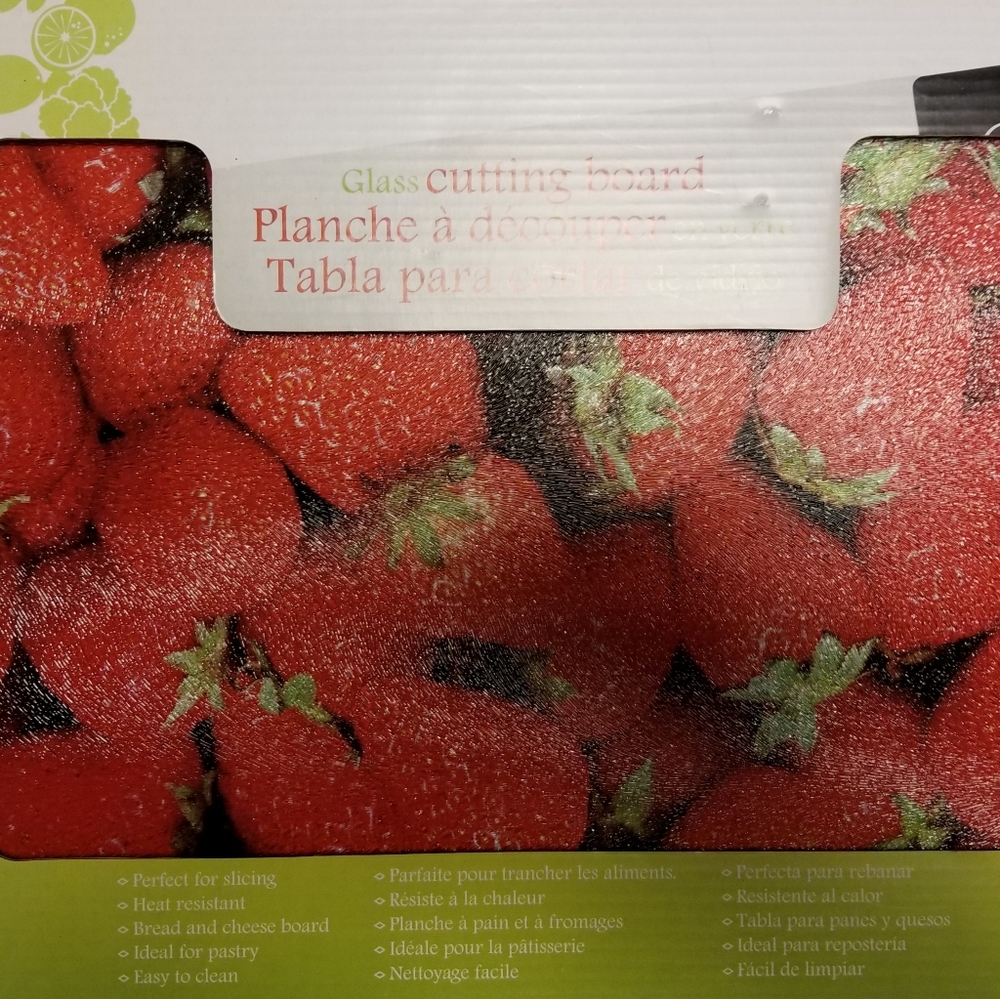 .Strawberry Cutting Board